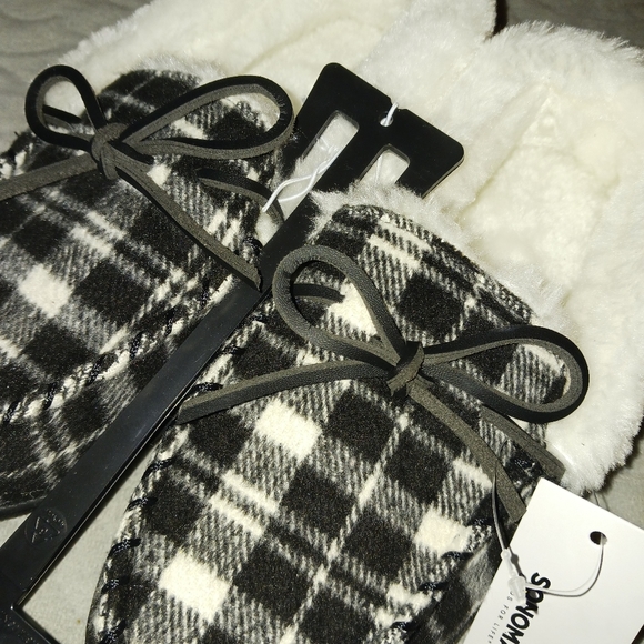NWT! Sonoma Slippers Sz Medium 7-8 - Picture 2 of 10